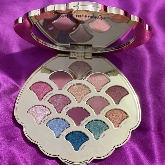 Tarte limited edition, Be a Mermaid & make waves palette - Picture 6 of 11